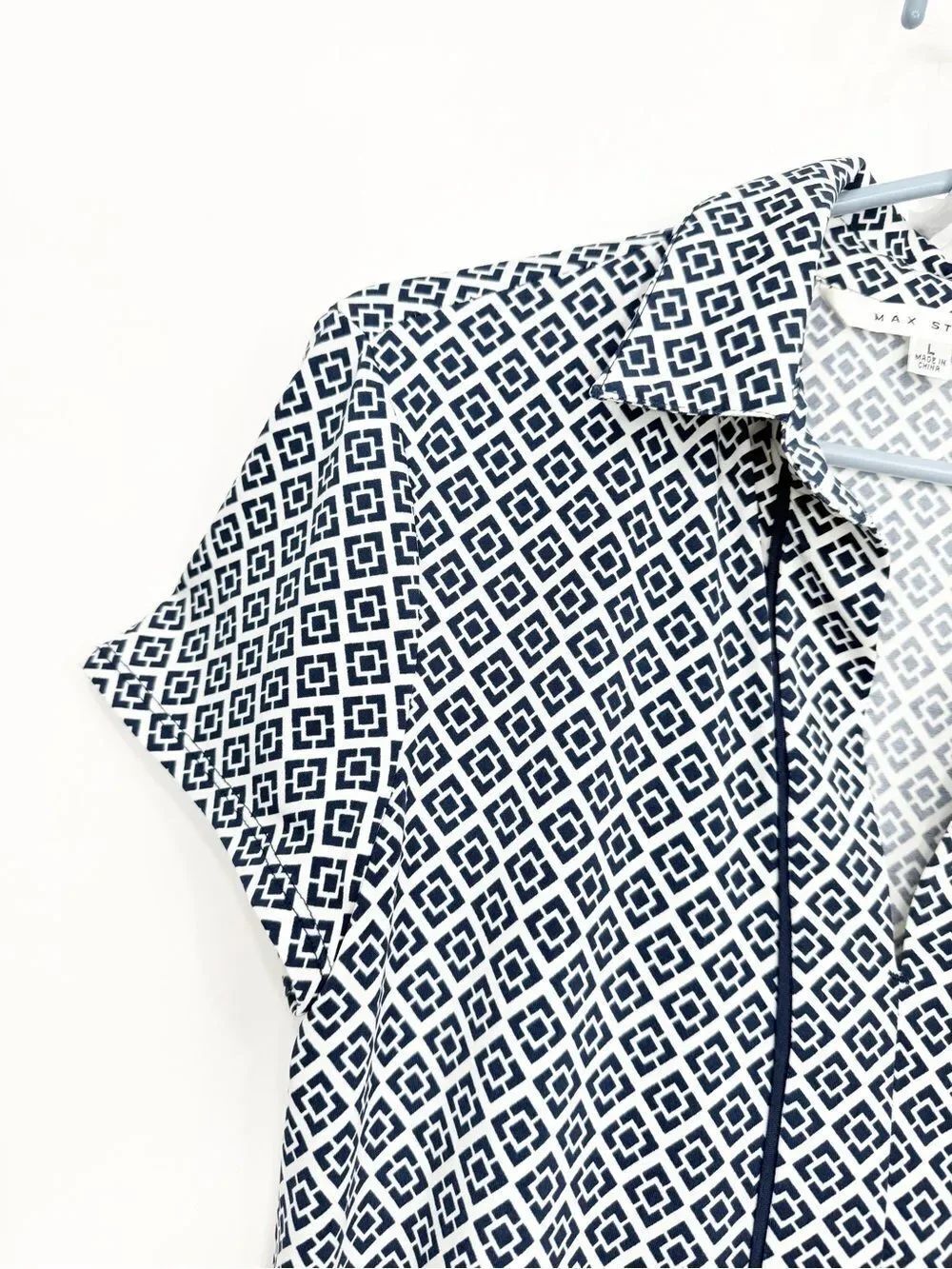Max Studio Blue Complimentary Print Geometric Short Sleeve Midi Shift Dress - Picture 5 of 12